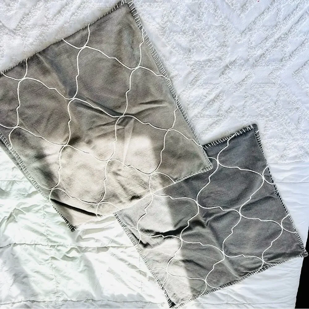 POTTERY BARN Charcoal Grey Soft White Textured Pillow Case Sham 22